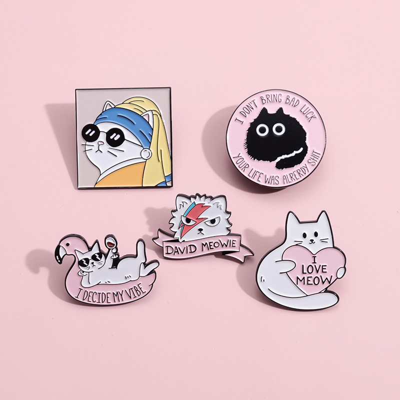 Cute Cat Brooch Cat Club Swan  - Embroidery Love incelemesi ve fiyatı
