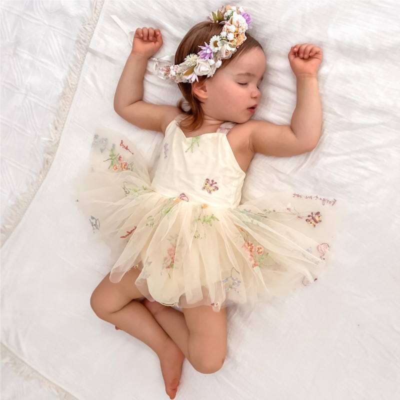 Newborn Baby Girl Princess Fai - Embroidery Daisy Flower incelemesi ve fiyatı